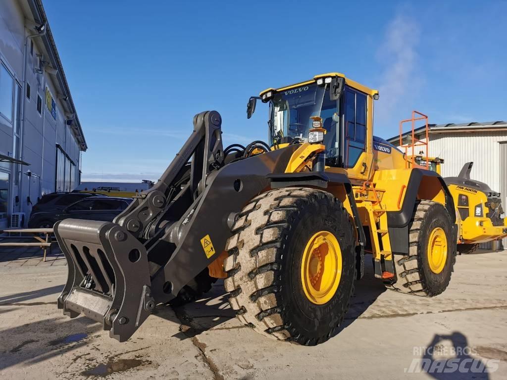 Volvo L220H Kolesni nakladalci