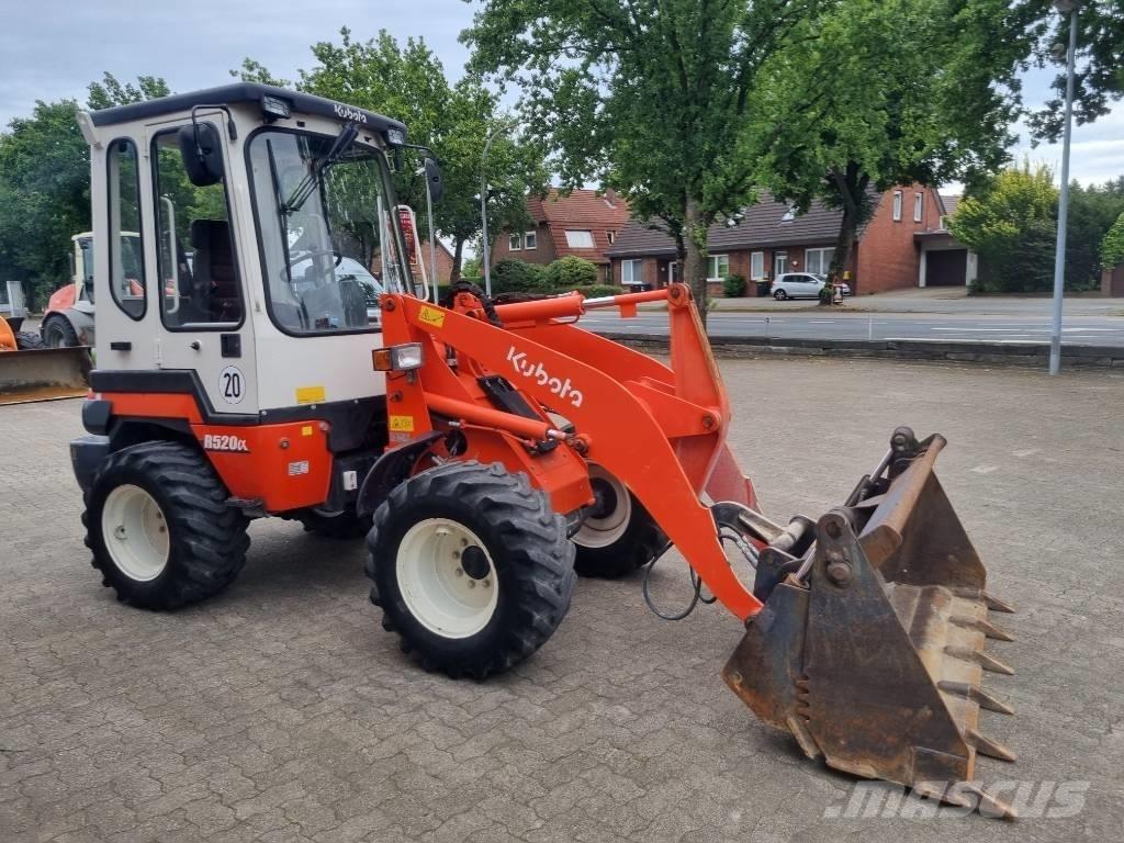 Kubota R 520 N Kolesni nakladalci