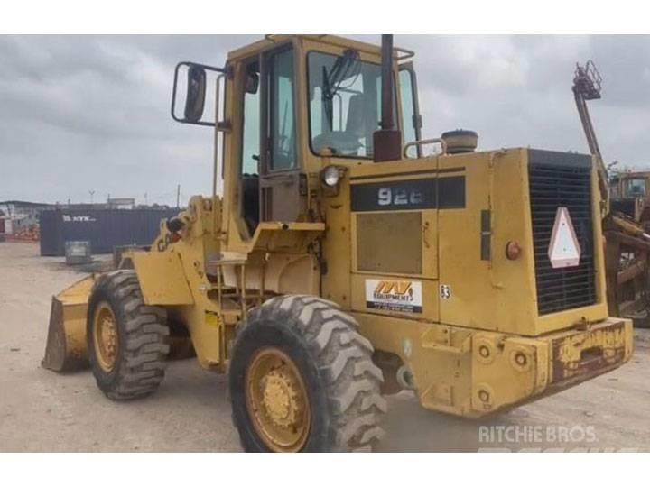 CAT 926E Kolesni nakladalci