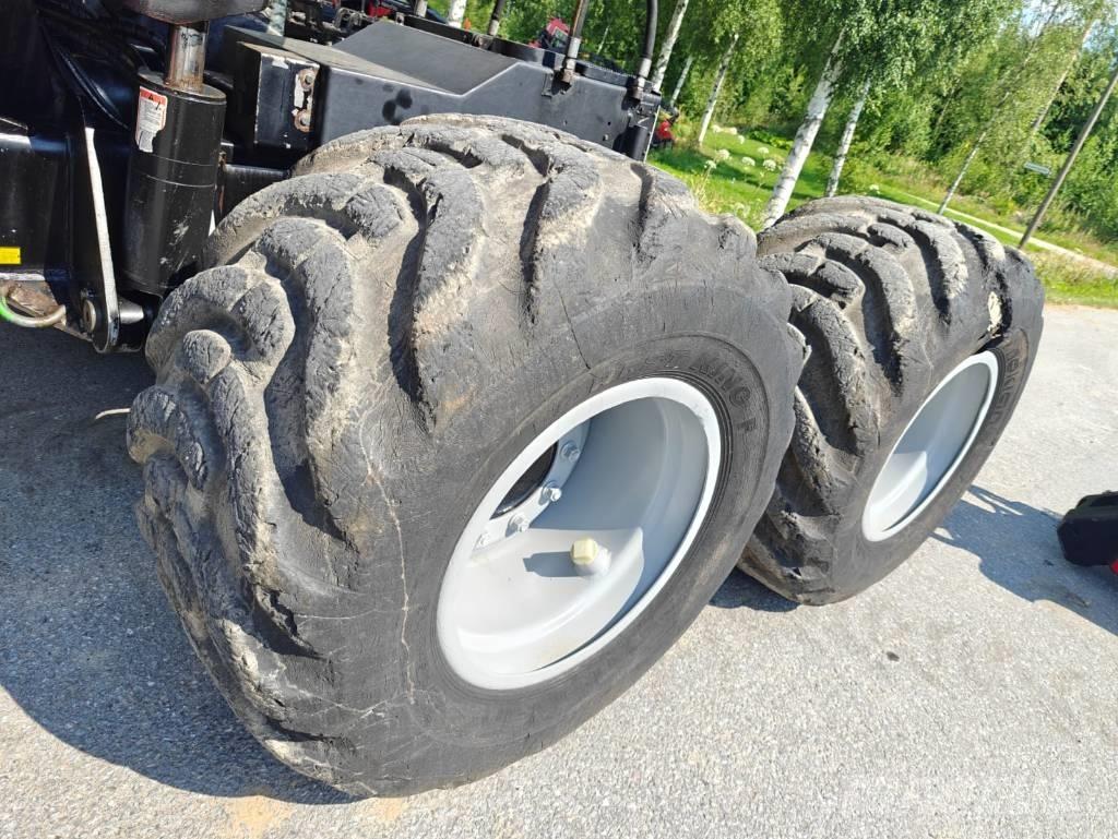 Komatsu 911.4 Harvesterji