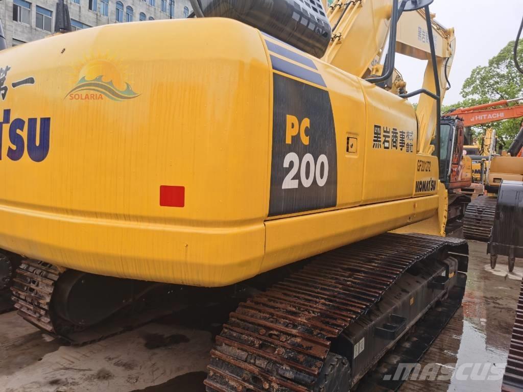 Komatsu PC 200-8 Bagri goseničarji