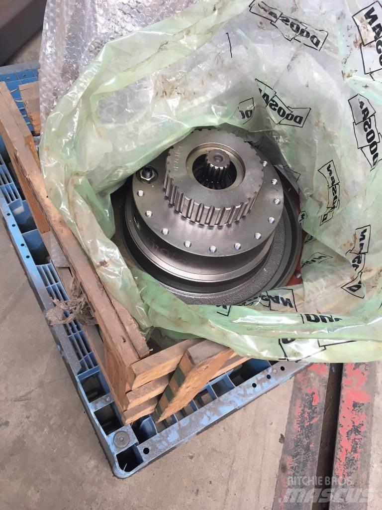 Doosan DX 300 Bagri goseničarji