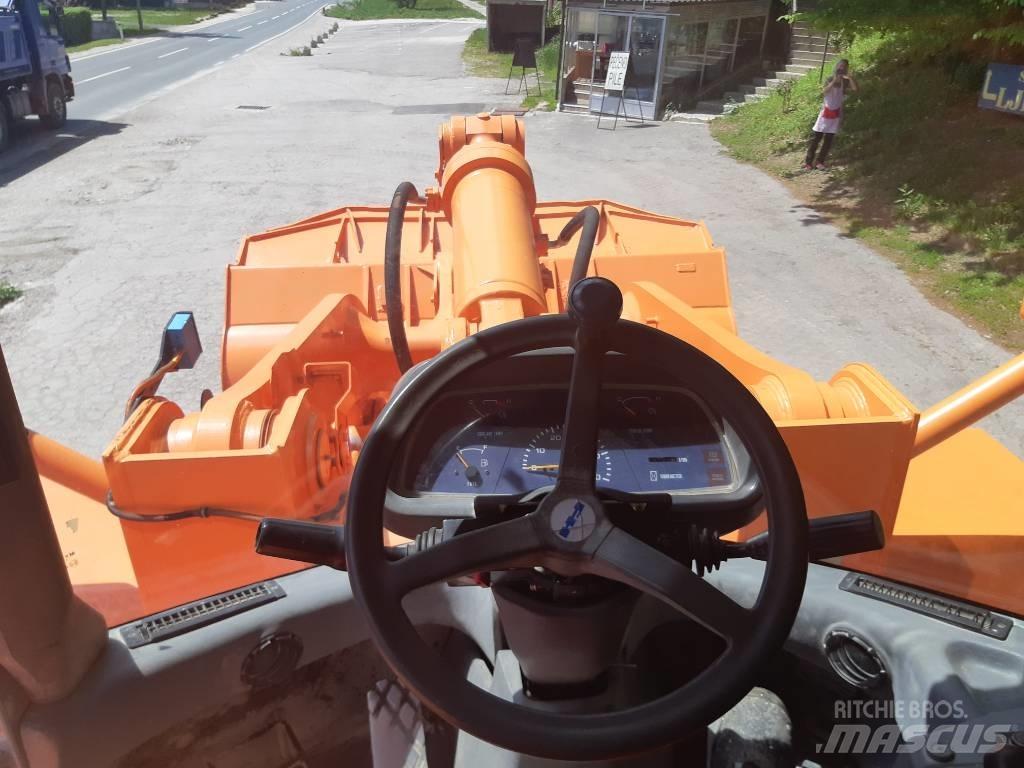 Fiat HITACHI W 270 Kolesni nakladalci