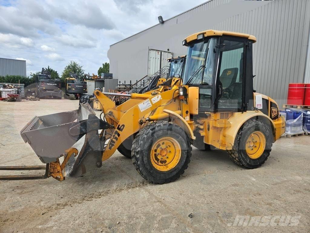 JCB 407 B Kolesni nakladalci