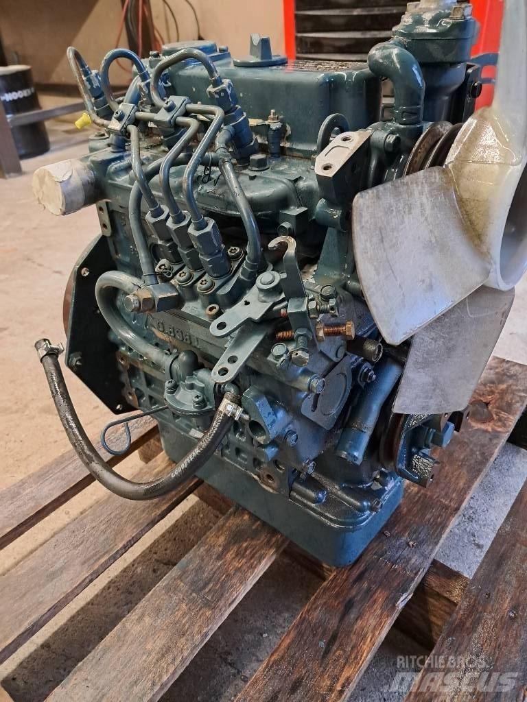 Kubota D-902 Motorji