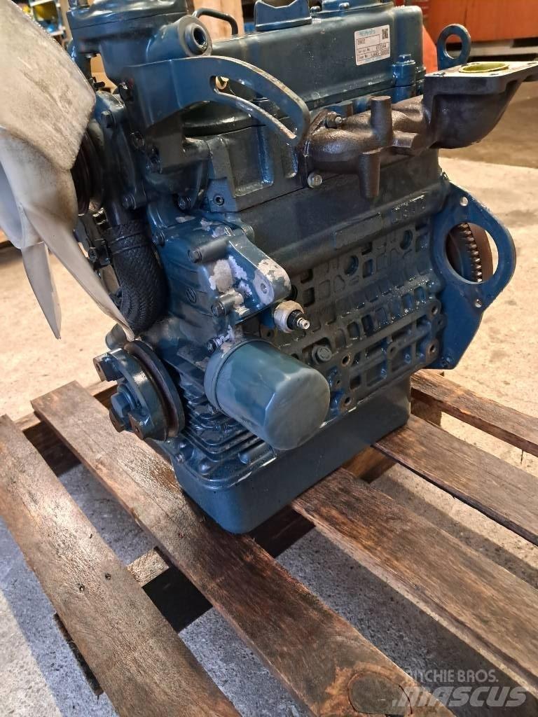Kubota D-902 Motorji