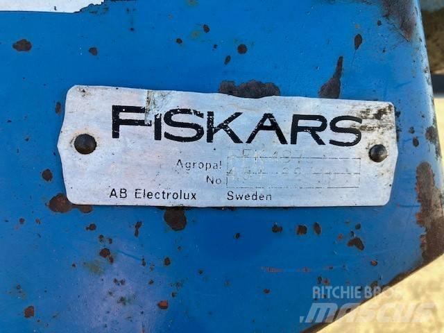 Fiskars FFK 497 Obračalni plugi
