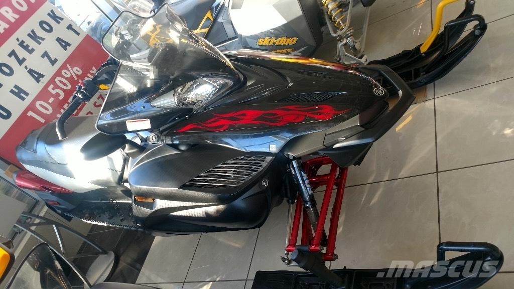 Yamaha Apex 1000 Snežne sani
