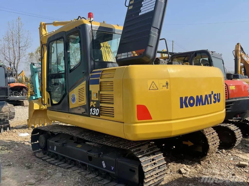 Komatsu PC 130-8 Midi bagri 7t – 12t