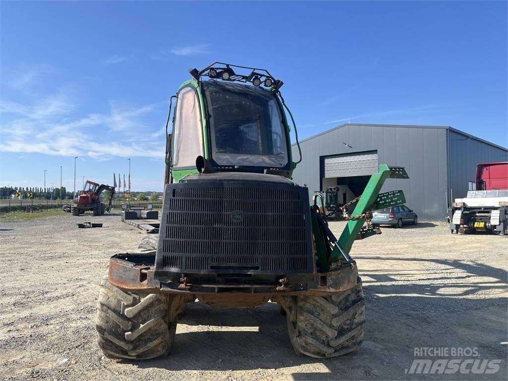 John Deere 1010E Harvesterji