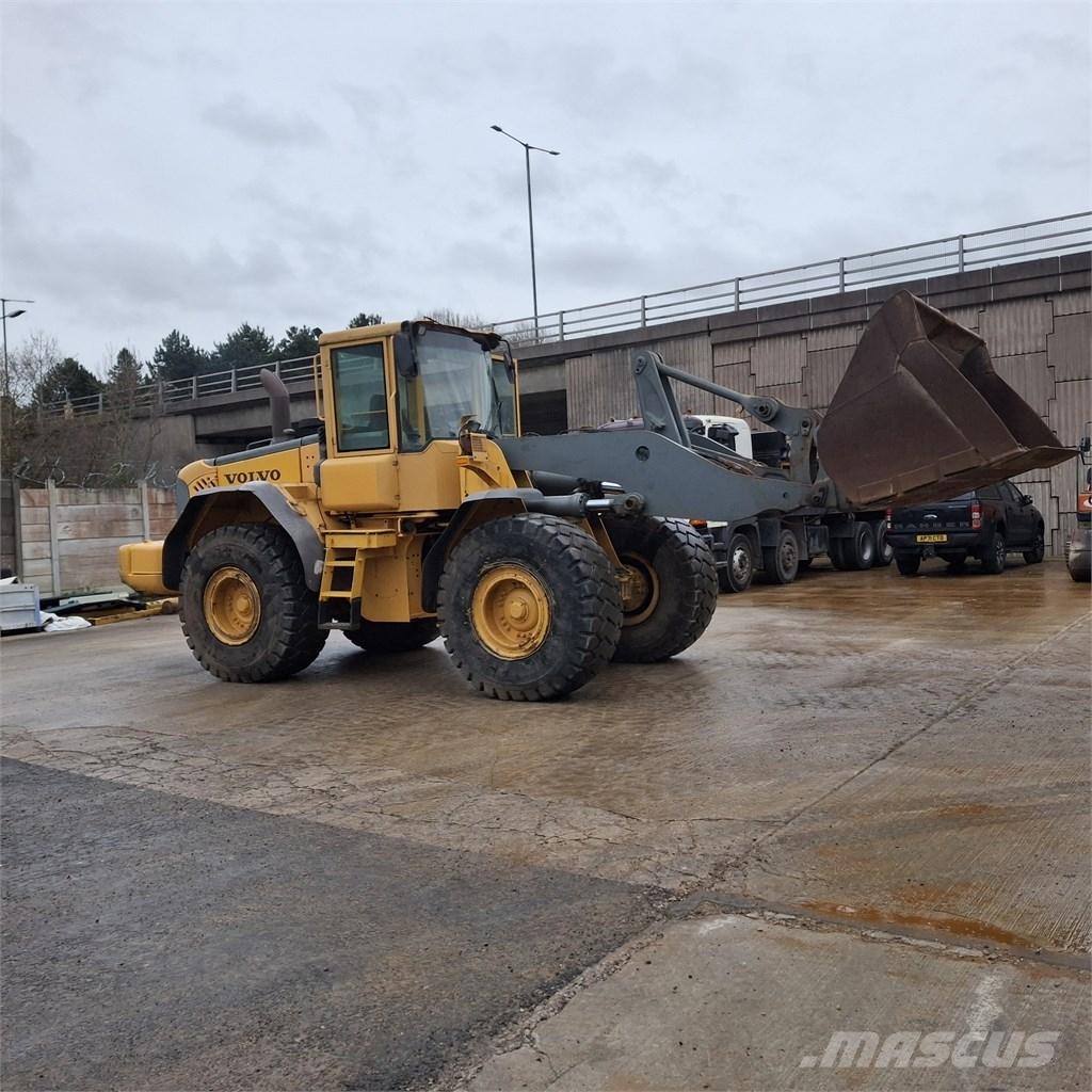 Volvo L 120 E Kolesni nakladalci