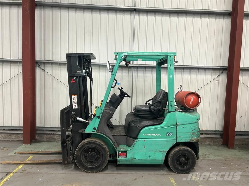 Mitsubishi FG25NT Plinski viličarji