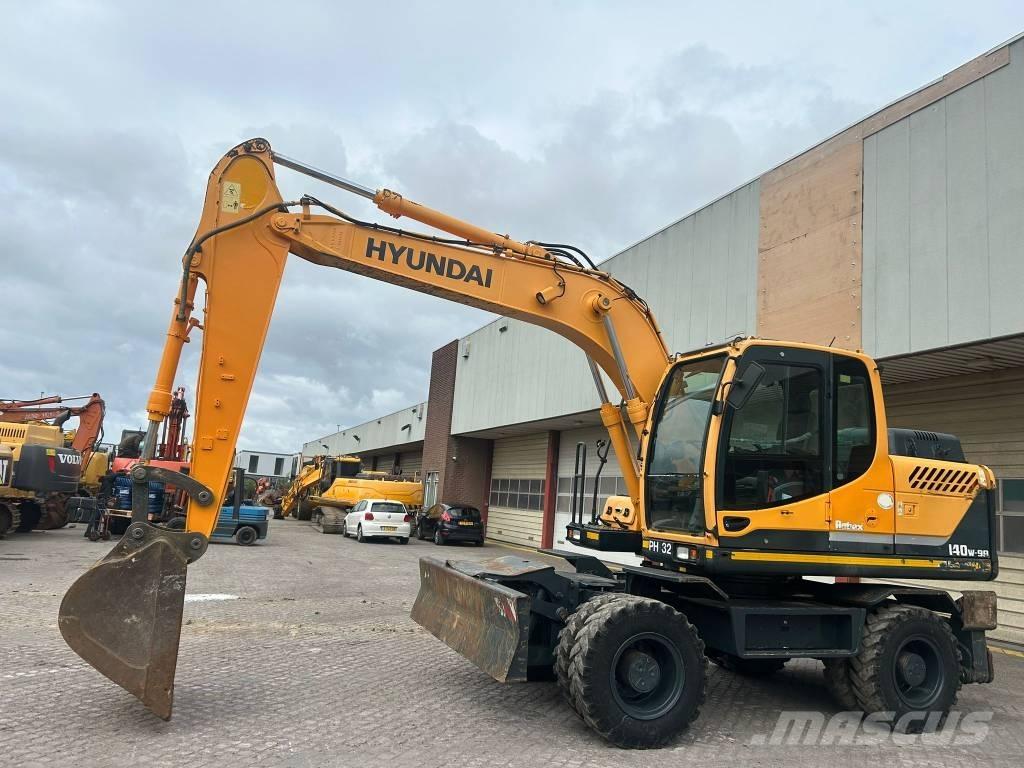 Hyundai 140W-9A Bagri na kolesih