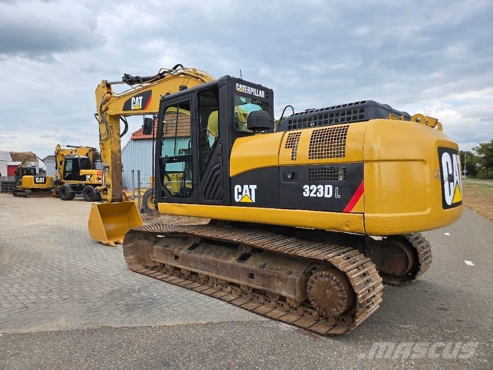 CAT 323DL Bagri goseničarji