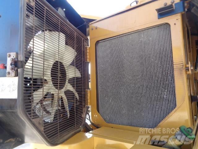 CAT 930 G Kolesni nakladalci
