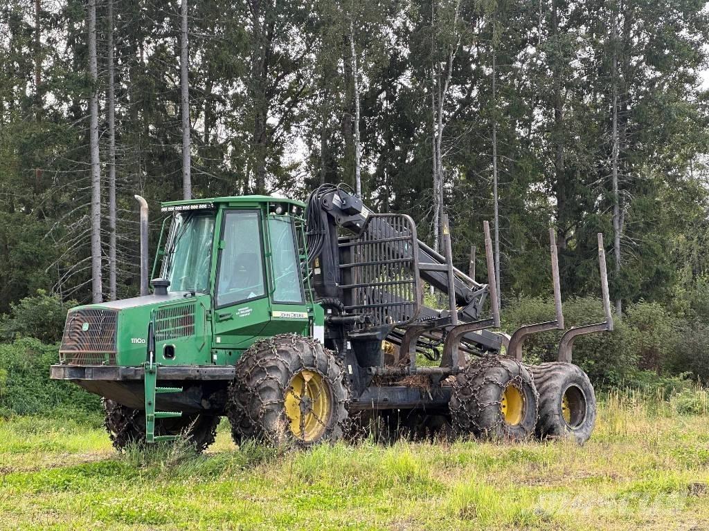John Deere 1110 D Forwarderji