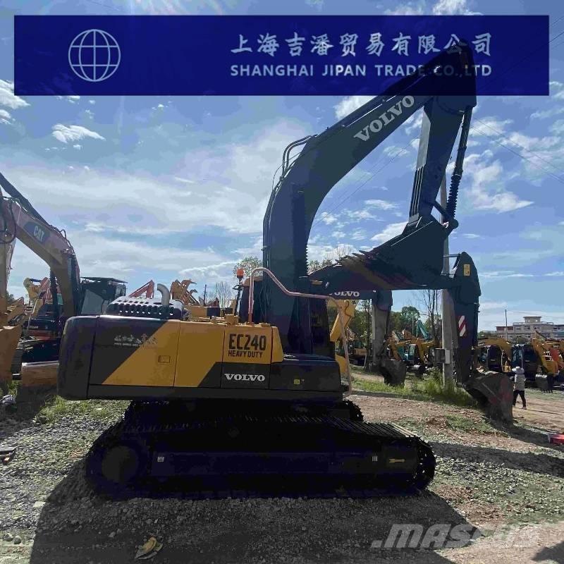 Volvo EC 240 Bagri goseničarji