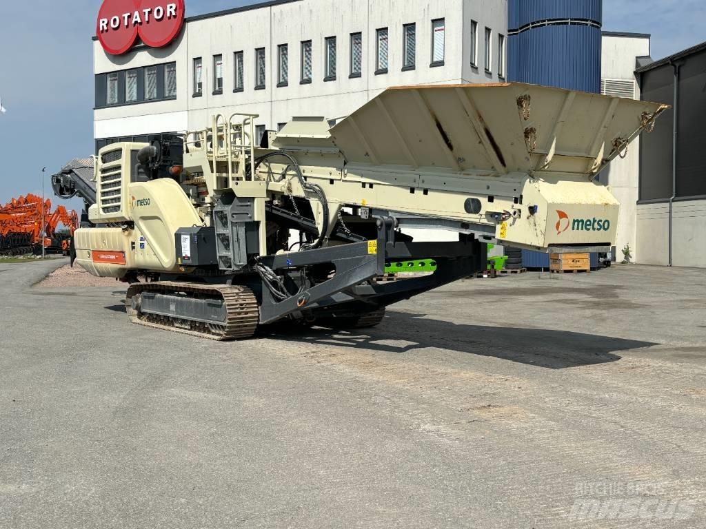 Metso LT200HP Mobilni drobilniki
