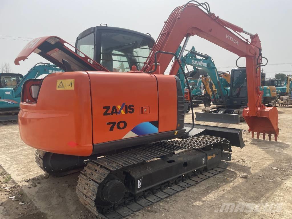 Hitachi ZX 70 Midi bagri 7t – 12t