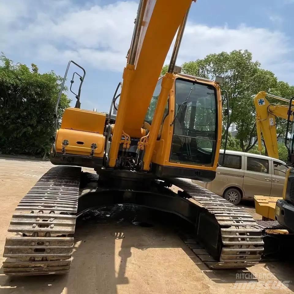 Hyundai R220-9s Bagri goseničarji