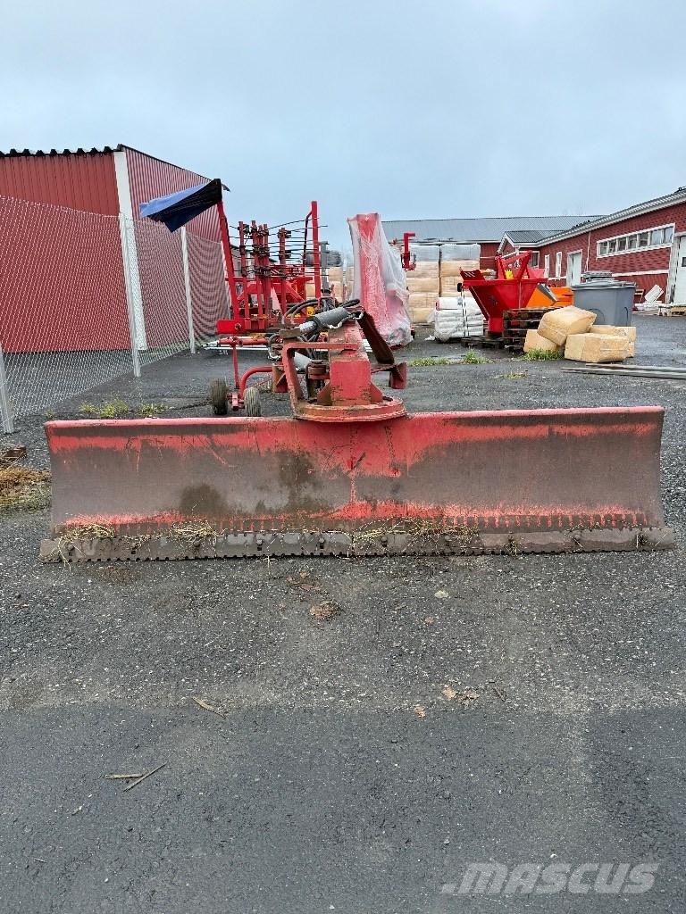 VM 300 JH 2 Cestni plugi