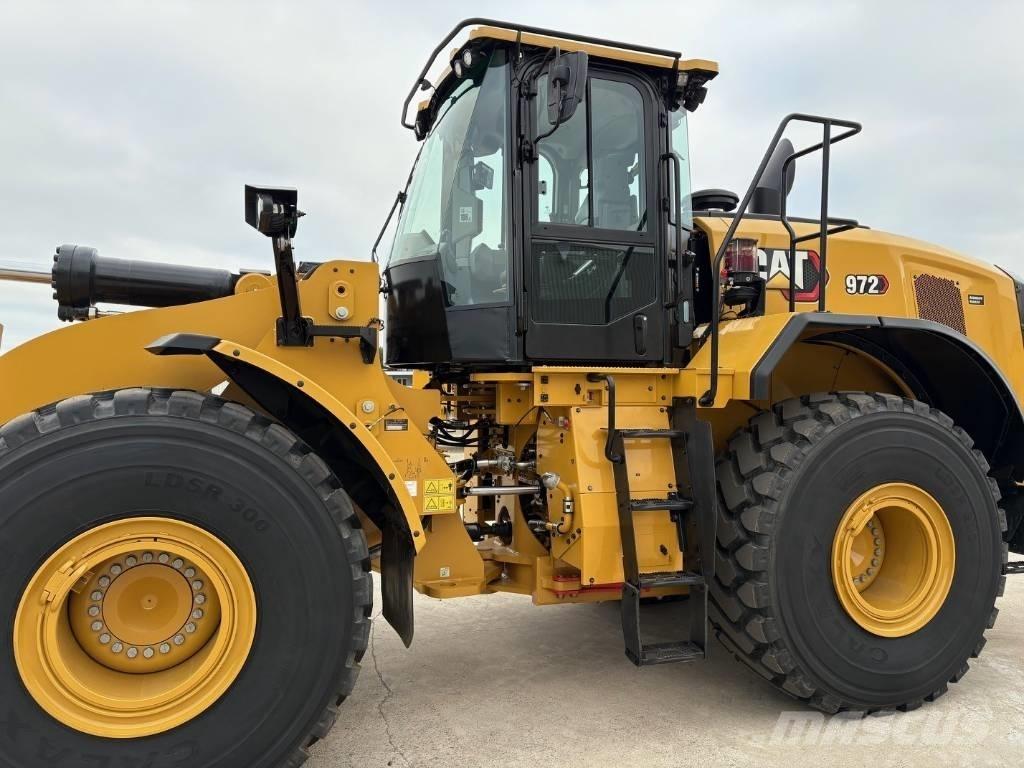 CAT 972 Kolesni nakladalci