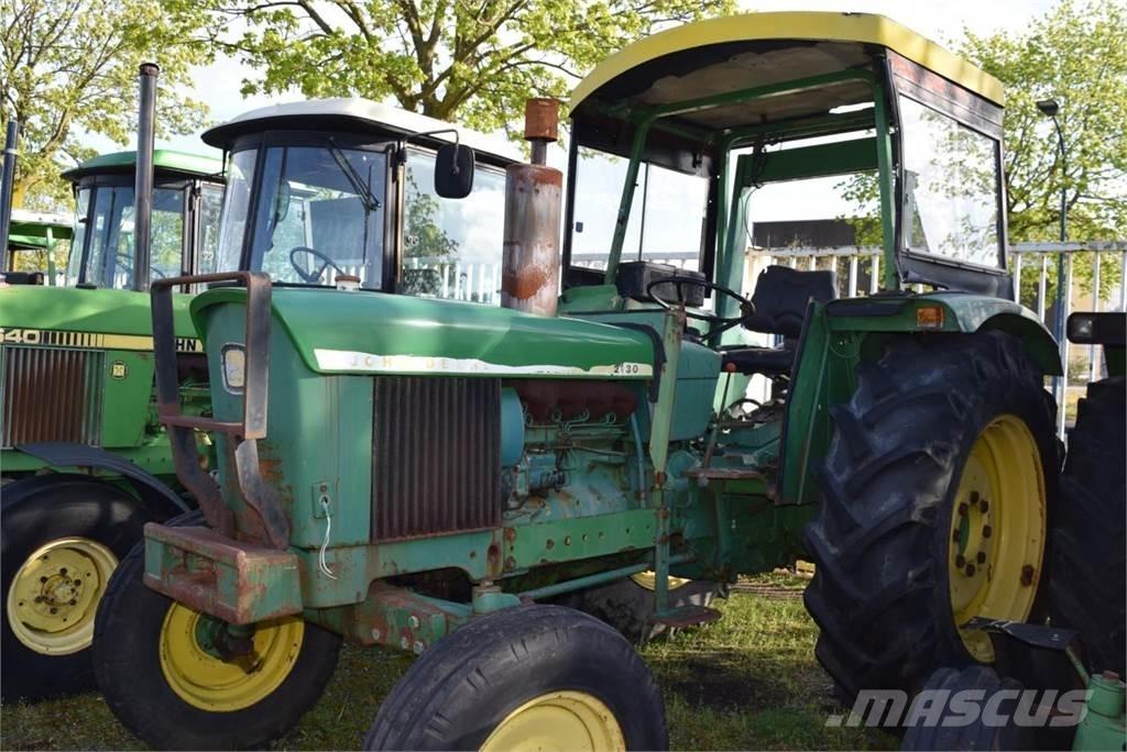 John Deere 2130 Traktorji