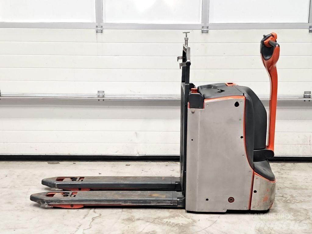 Linde T16L Električni nizko dvižni viličar