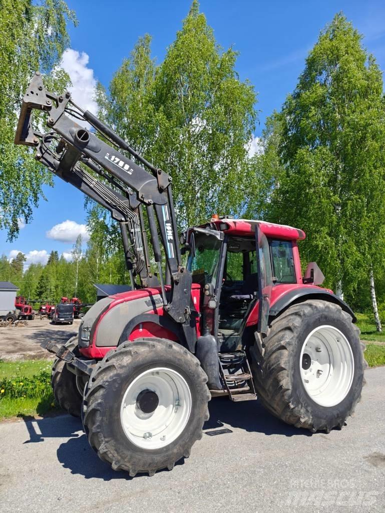 Valtra C 150 Traktorji