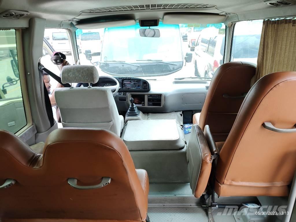 Toyota Coaster Bus Mini avtobusi