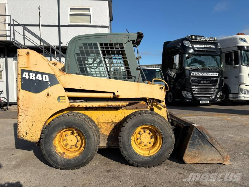 Gehl 4840 Skid steer mini nakladalci