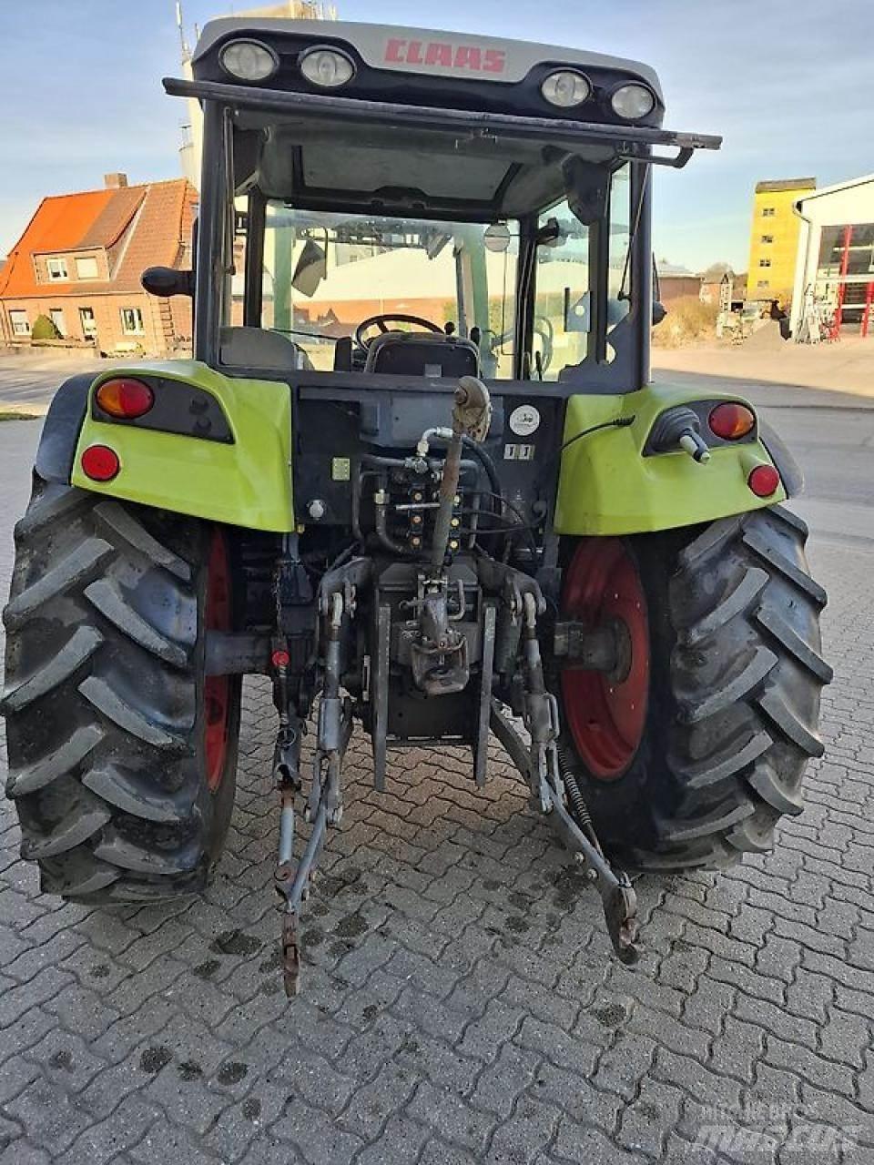 CLAAS AXOS 330 CX Traktorji