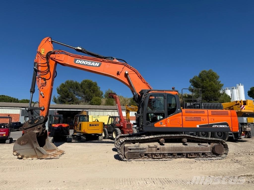 Doosan DX 380 LC Bagri goseničarji
