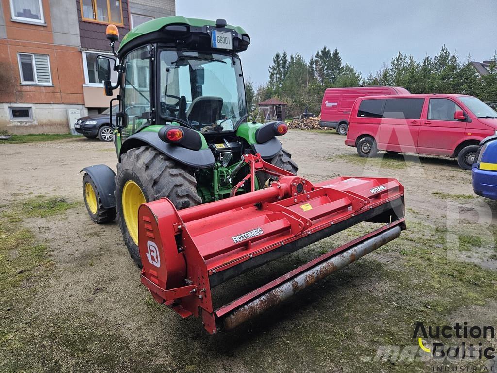 John Deere 4066 R Traktorji
