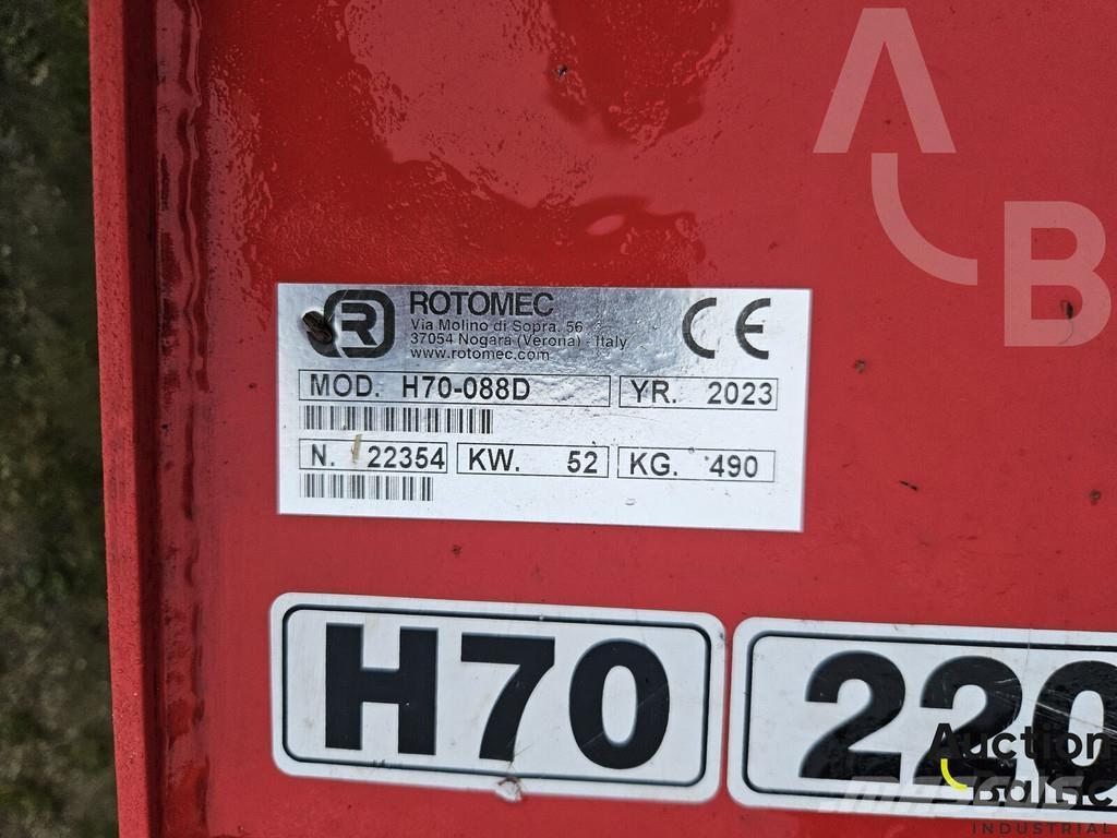 John Deere 4066 R Traktorji