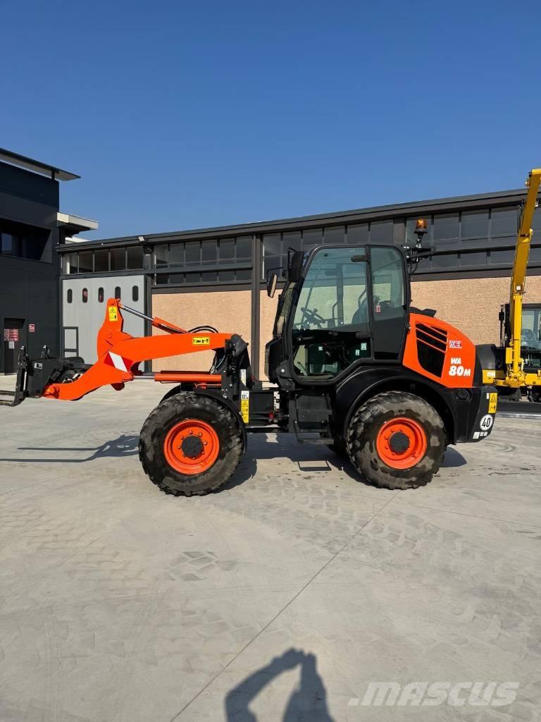 Komatsu WA 80 M-8 Kolesni nakladalci