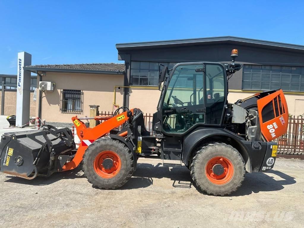 Komatsu WA 80 M-8 Kolesni nakladalci
