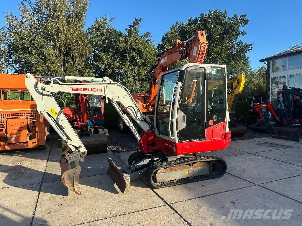 Takeuchi TB 230 Mini bagri <7t