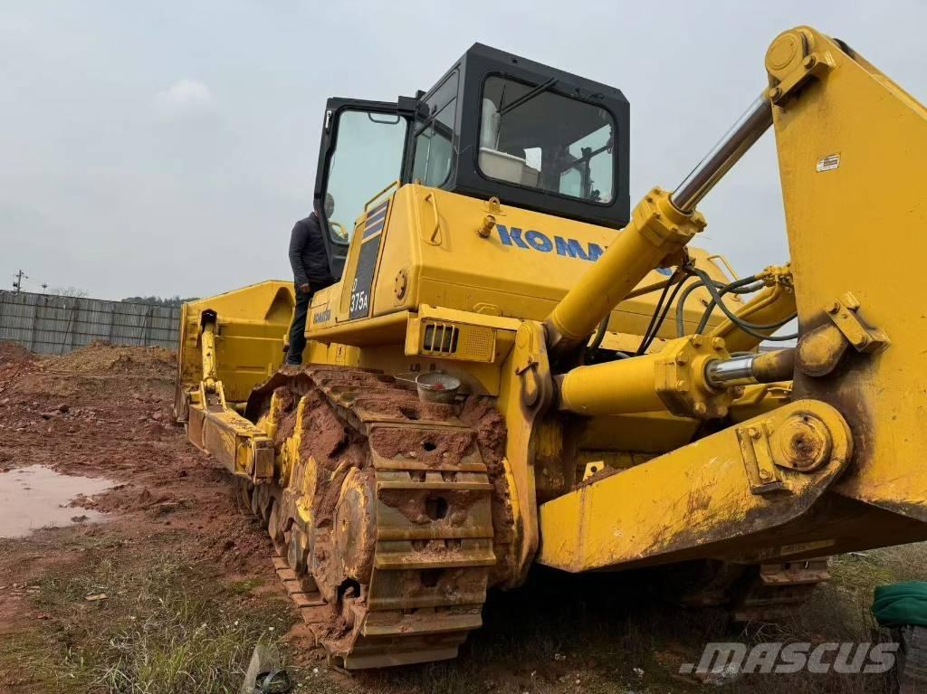 Komatsu D 375 A Buldožerji goseničarji