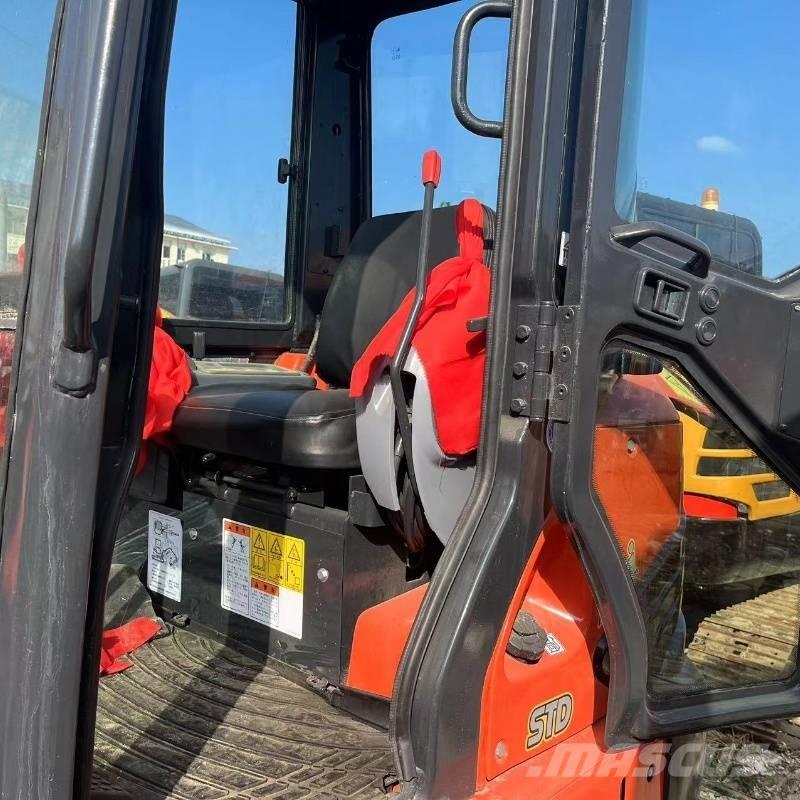 Kubota U 40 Mini bagri <7t