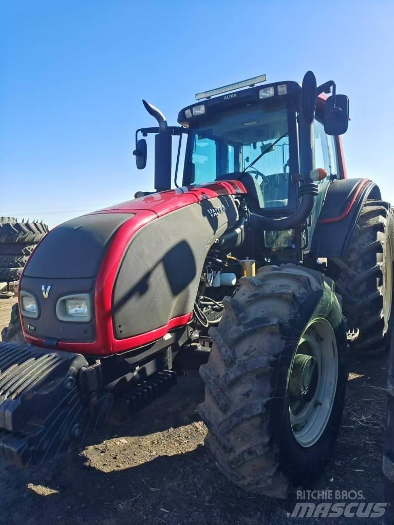 Case IH FARMALL 1404 Traktorji