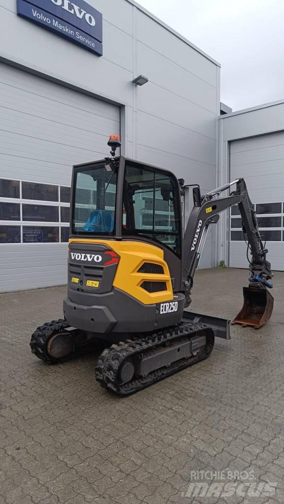 Volvo ECR 25 D Mini bagri <7t