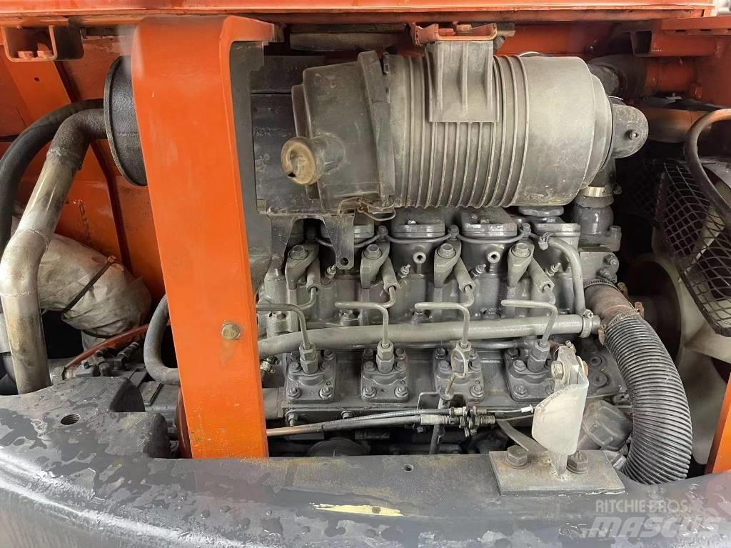 Hitachi 55 Mini bagri <7t