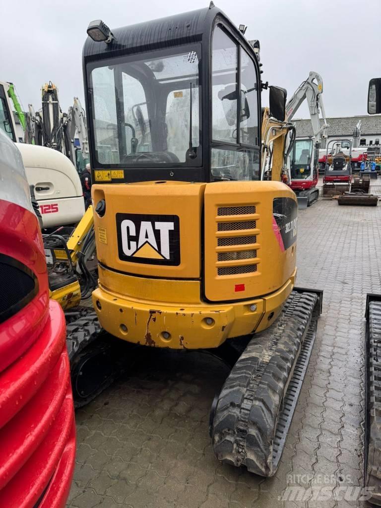 CAT 302.7 D Mini bagri <7t
