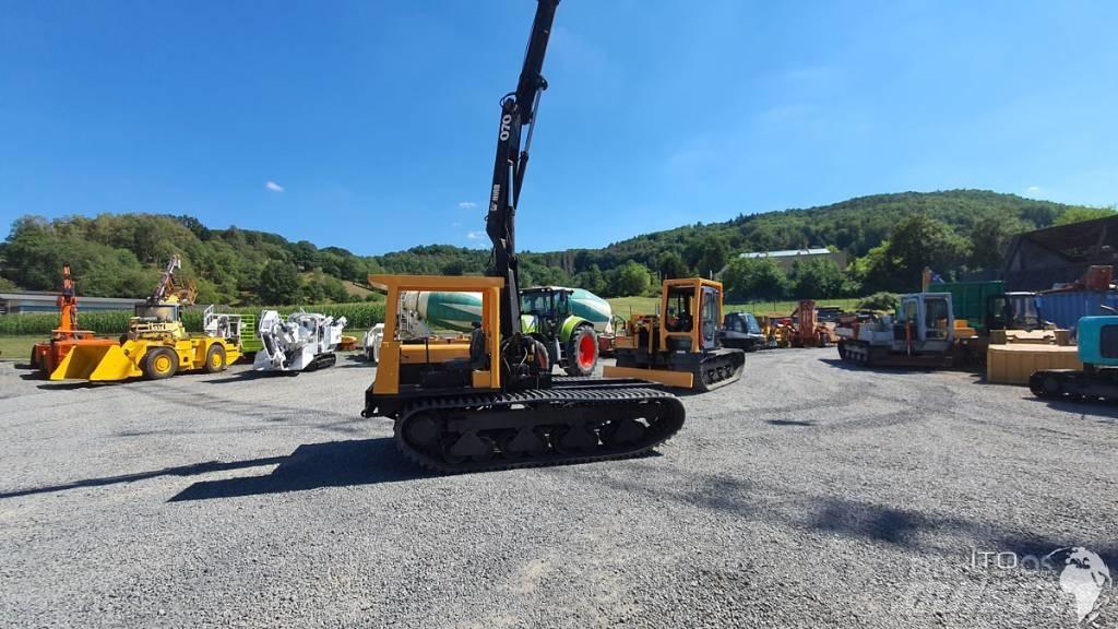 Morooka MST 800 E Dvigala na gosenicah