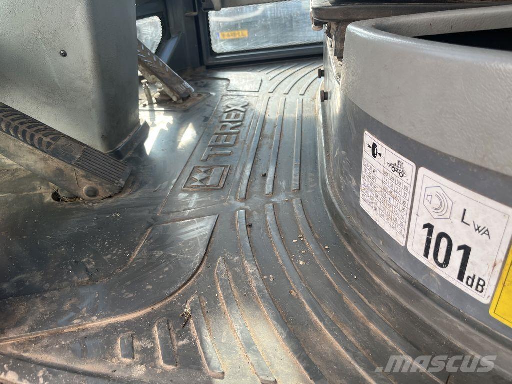 Terex TL100 Kolesni nakladalci