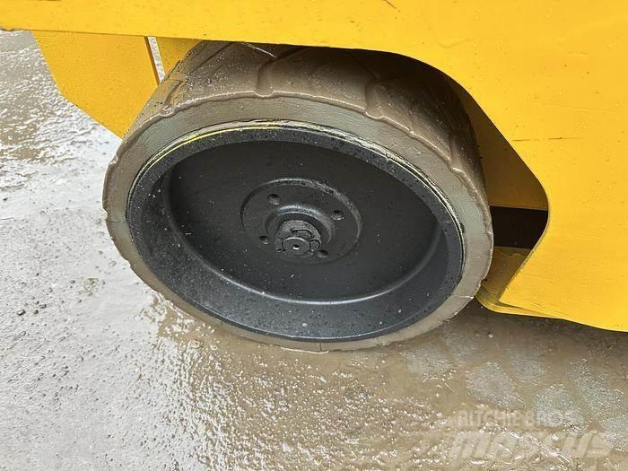 JCB S2632E Škarjaste dvižne ploščadi