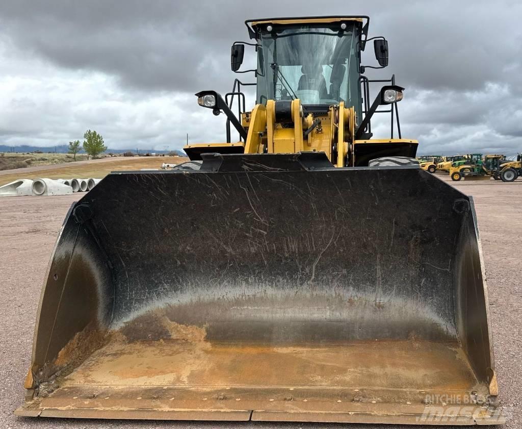 CAT 950M Kolesni nakladalci