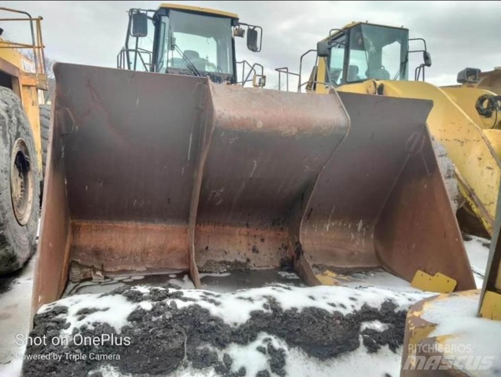 CAT 980 H Kolesni nakladalci