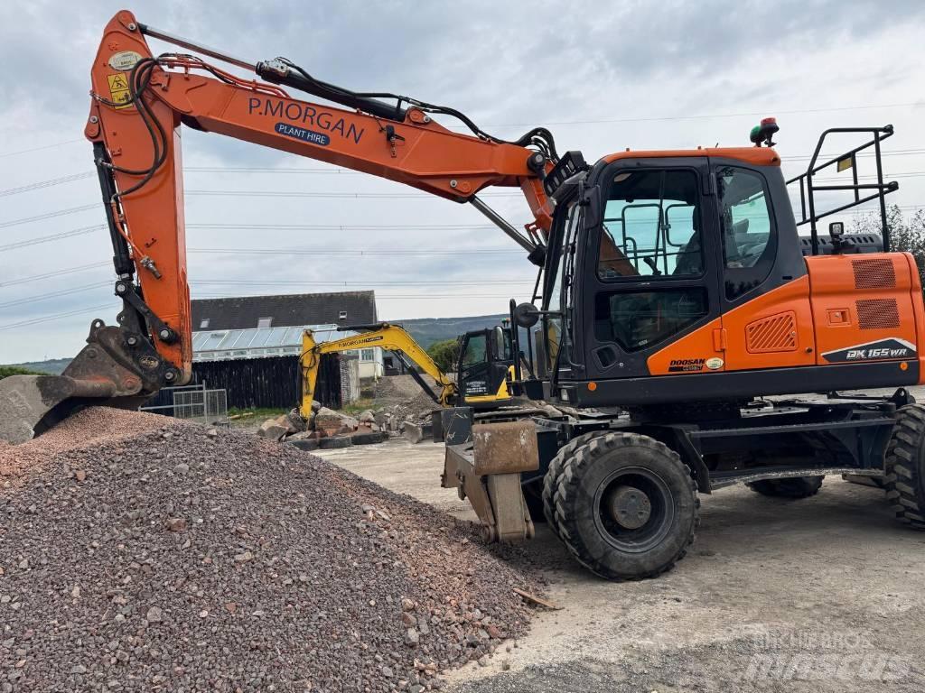 Doosan DX165WR-7 Bagri na kolesih
